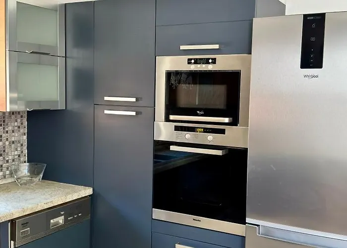 Penelope's House 阿凡投